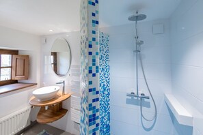 Een douche, een haardroger