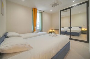 1 slaapkamer, een strijkplank/strijkijzer, reisbedje, gratis wifi