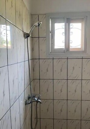 Shower - Furnished Apartment in Yaoundé/A3-E2 (Yaoundé)