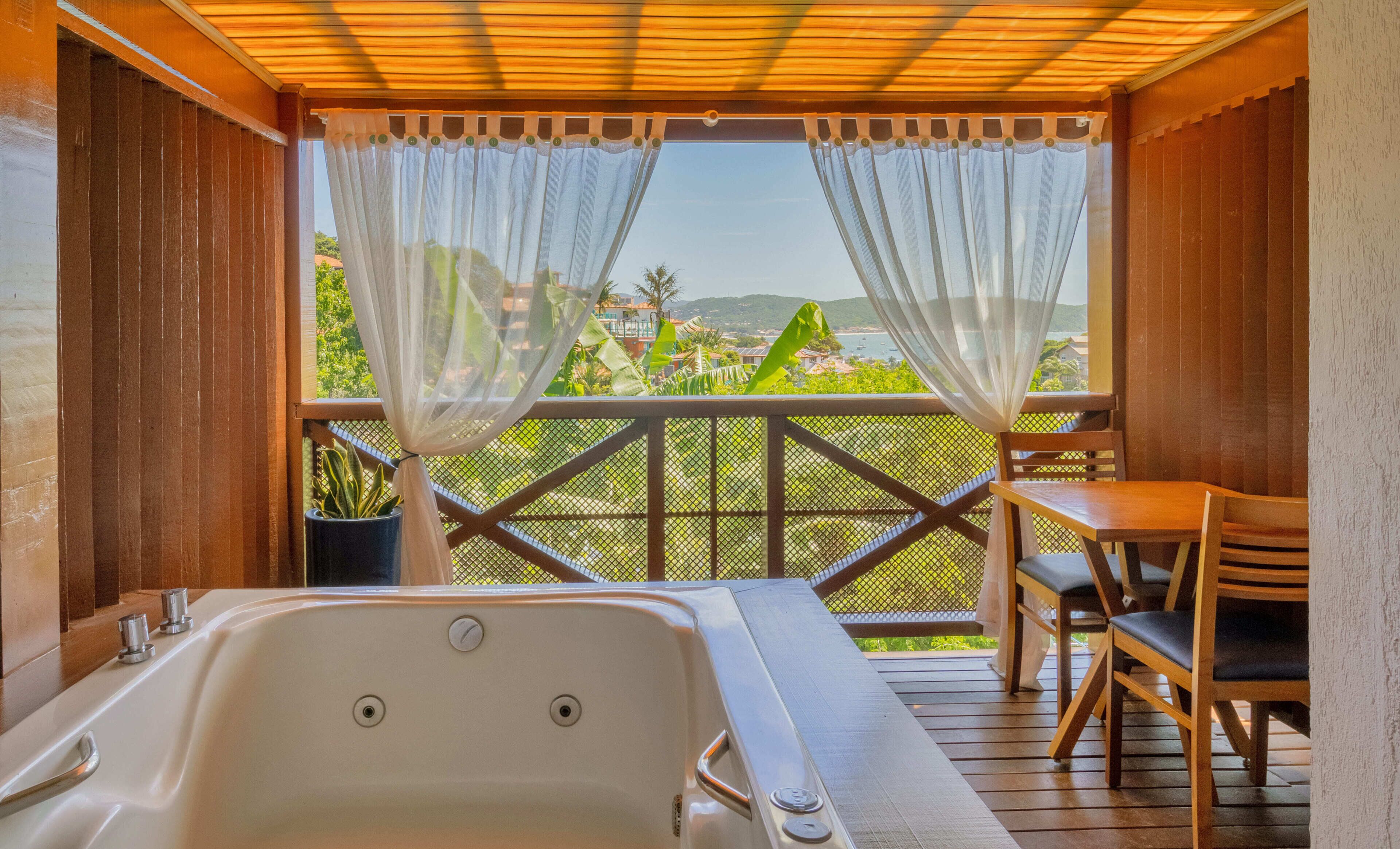 Deluxe-værelse - 1 dobbeltseng - boblebad - havudsigt | Privat spabad