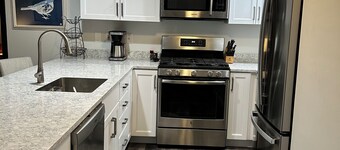Okemo Ski in-Ski out @ Winterplace, 3 bdr, 2 ba Condo with Pool, Hot Tub, W/D
