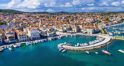 Superbe maison à Vodice avec cuisine