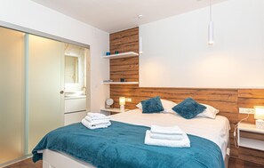 3 habitaciones, cuna de viaje, wifi gratis y ropa de cama 