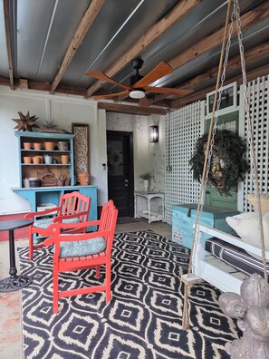 Terrace/patio - 1-bedroom apartment just 12 minutes drive to Nissan Stadium (Nashville)