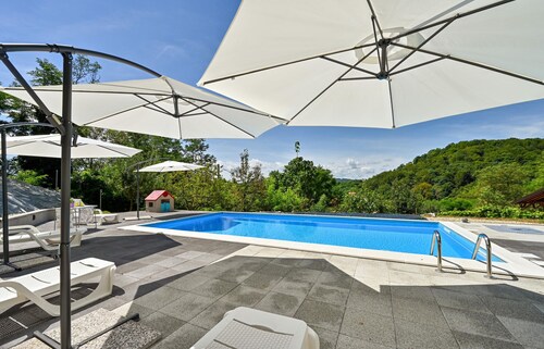 Cozy home in Martinkovec with WiFi