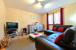 تلفزيون، مشغل دي في دي، مكتب