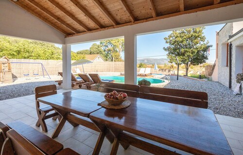 Amazing home in Kula Norinska with WiFi