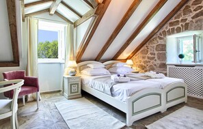 4 chambres, lit parapluie, Wi-Fi gratuit, draps fournis