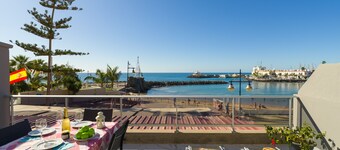 Oceanfront Paradise – Sleep by the Waves