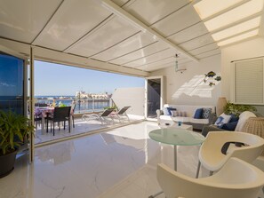 Outdoor dining - Oceanfront Paradise – Sleep by the Waves (Mogán)