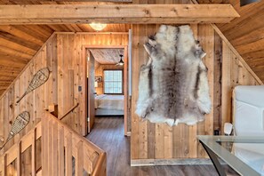 3 chambres, coffres-forts dans les chambres, bureau
