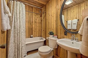 Doccia, asciugacapelli, asciugamani, sapone