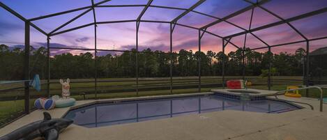 Et oppvarmet basseng