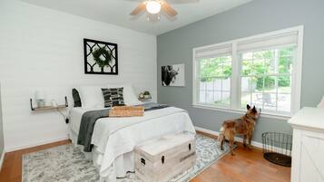 4 camere, una scrivania, ferro/asse da stiro, Wi-Fi