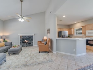 Smart TV, fireplace, offices - 3 Acre Home On Creek W/Pool! Hill Country Views

 (Austin)