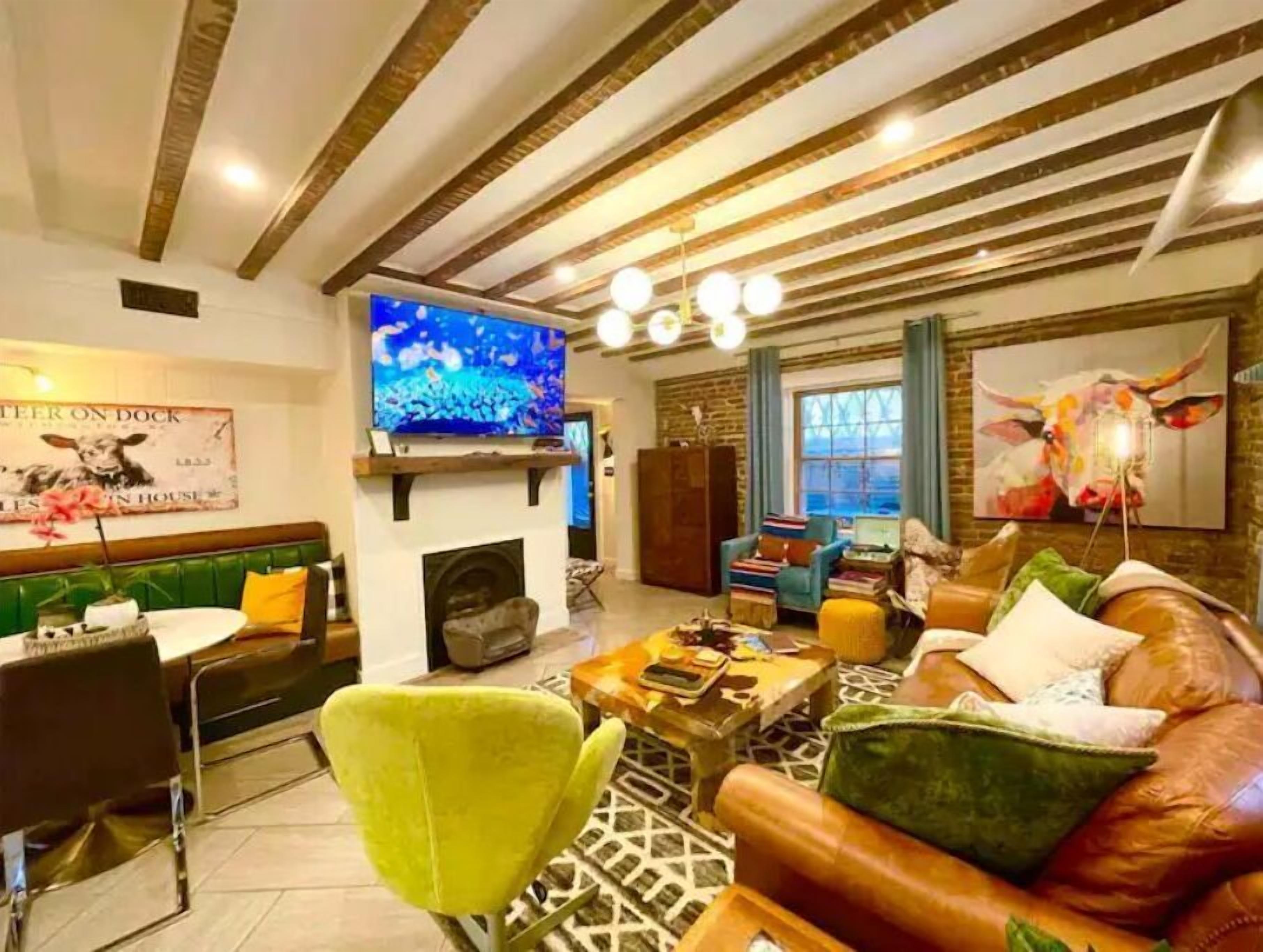 Smart TV, books, music library