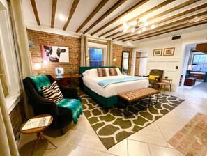 2 habitaciones, escritorio, cuna de viaje y wifi gratis 