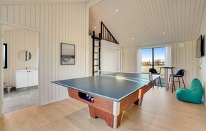 Games room - Amazing home in Hørve with sauna (Hørve)