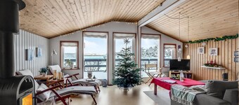 2 bedroom awesome home in Thyholm