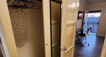 Comfy+Aesthetic Retro Red Haven Hollywood Studio