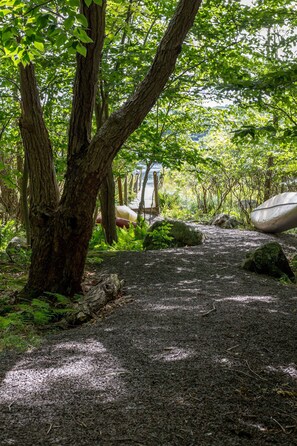 Property grounds - Lakefront Cabin in Poconos Mountain Resort (Gouldsboro)