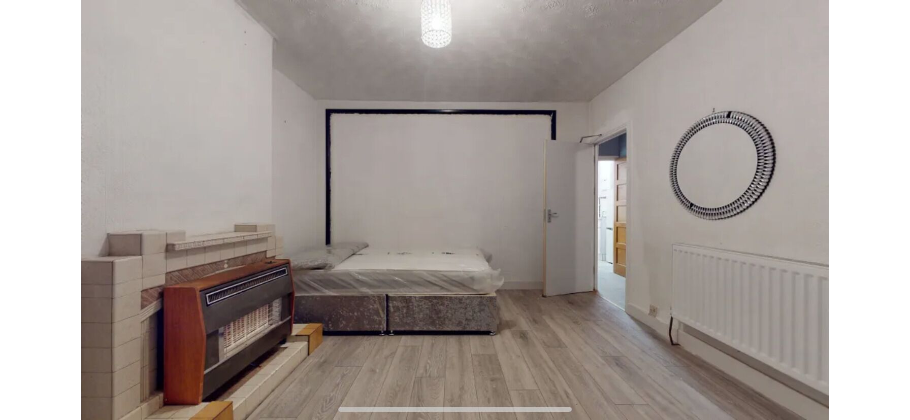 4 bedrooms, bed sheets