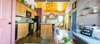 Tucson 2BR Casita – Near UofA + Free Parking & Patio