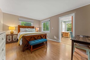 1 bedroom, desk, iron/ironing board, free WiFi