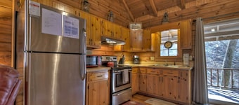Creekside comfort with a firepit and more! - Cozy Creek Cabin