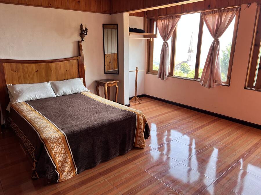 Individually furnished, free WiFi, bed sheets