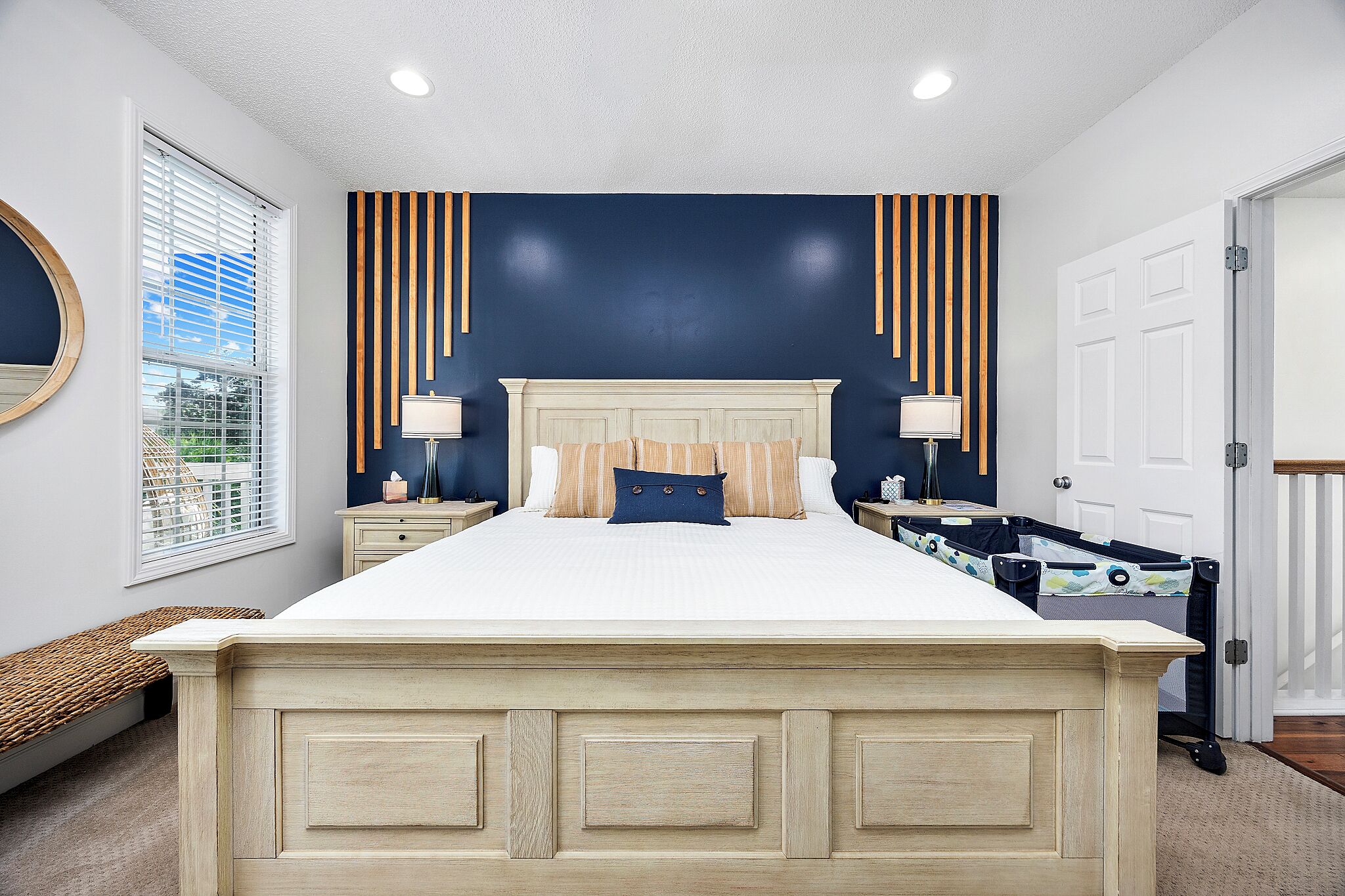 4 bedrooms, iron/ironing board, travel cot, free WiFi