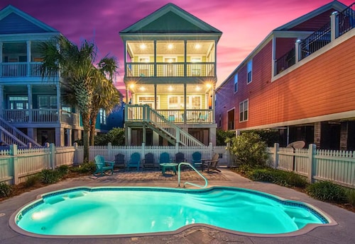 Surfside/Myrtle Beach Family Oasis | Kid and Pet-Friendly, Heated Pool-Book Now!