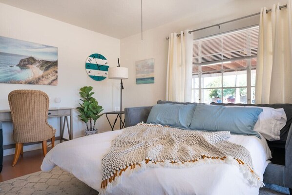 2 bedrooms, desk, iron/ironing board, travel cot