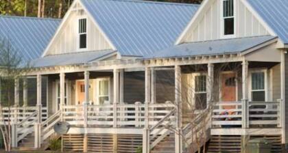 'Aqua'estrian - Perfectly cozy and comfortable!