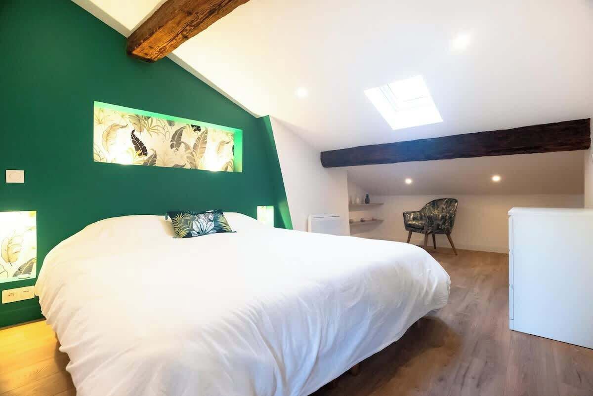 1 bedroom, free WiFi, bed sheets