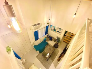 TV - Accommodates up to 10 people About 10 minutes on  / Naha Okinawa (Naha)
