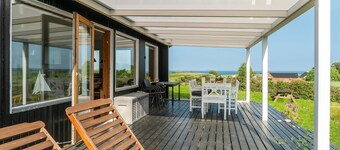 Lovely home in Knebel with WiFi