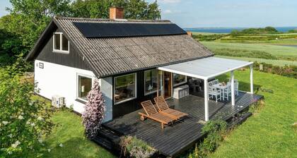 Lovely home in Knebel with WiFi