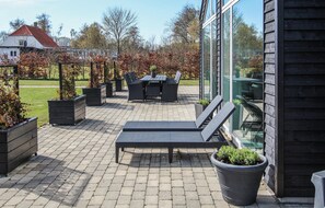 Outdoor dining - 3 bedroom gorgeous home in Samsø (Samsø)