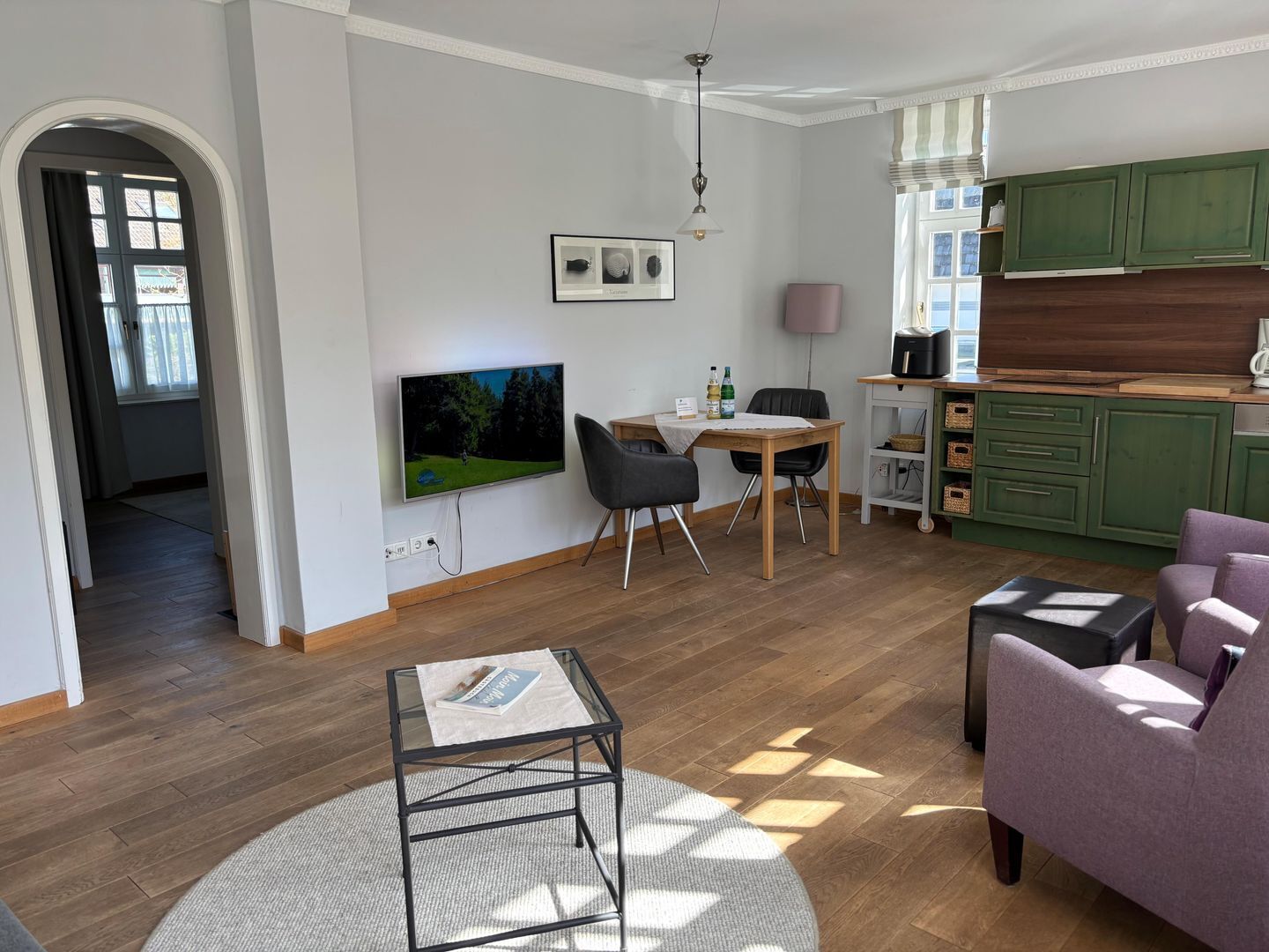 Télévision, chaîne hi-fi