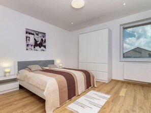 2 bedrooms, Internet