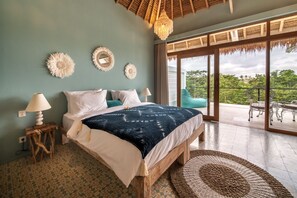 6 chambres, coffres-forts dans les chambres, fer et planche à repasser