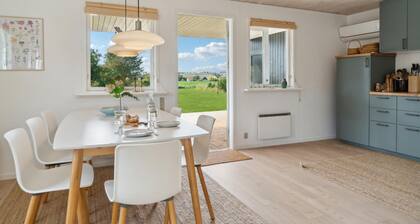 Cozy home in Samsø with WiFi