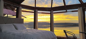 Deluxe Cabin, Non Smoking, Lake View | Individually decorated, bed sheets - Titicaca Atrion (Puno)