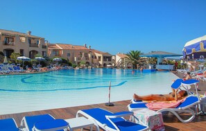 Pool - Nice apartment in Punta de su Torrione (Punta de su Torrione)