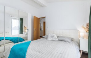 2 Schlafzimmer, Reisekinderbett, kostenloses WLAN, Bettwäsche