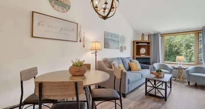 Ephraim’s Pearl (Unit 203) | Balcony Views, Walk to Waterfront and Downtown Charm
