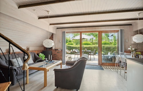 Amazing home in Samsø with kitchen
