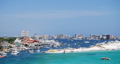 5-bedroom vacation home just few minutes to Destin Beach