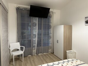 2 chambres, bureau, lit parapluie, Wi-Fi gratuit